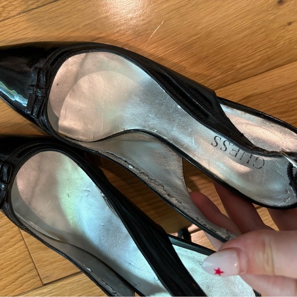 GUESS Vintage Black Women's Heels - Picture 4 of 6